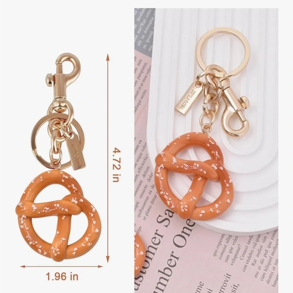 Purse charm pretzel clip in Gold so cute